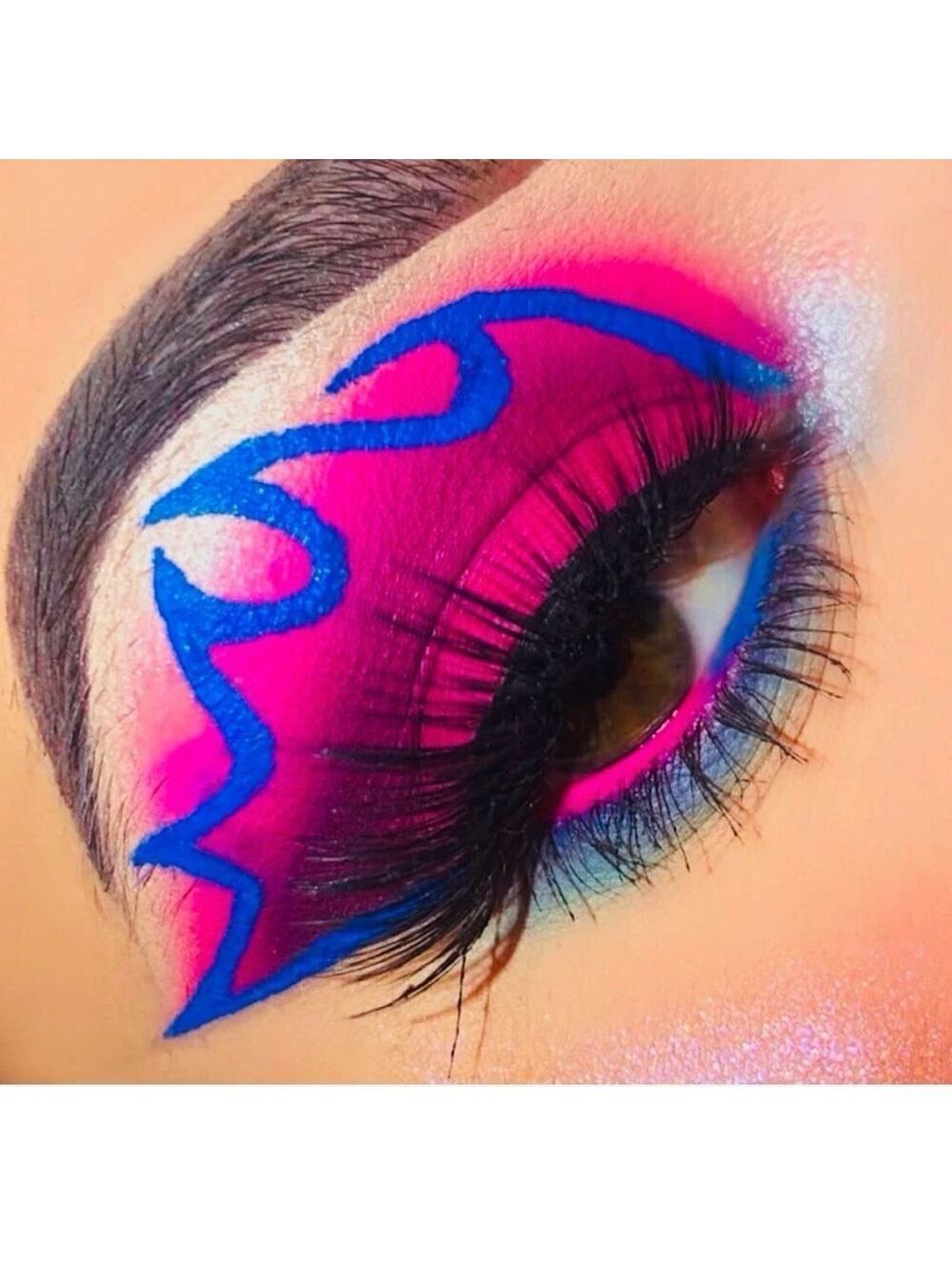 New/Sealed Illuminati Gel Paint Eyeliner Set in Electric Pink & Electric Blue - Picture 6 of 12